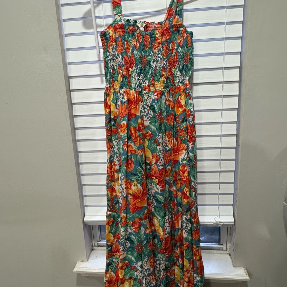 Easel Floral Maxi Dress with Straps NWT small